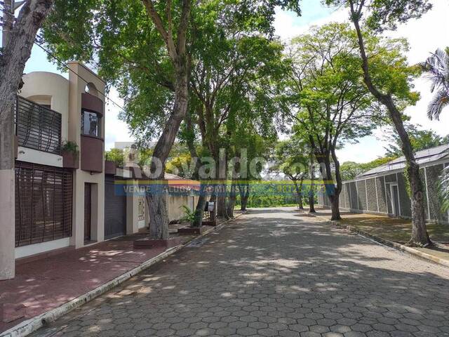 #22778 - Sobrado em condomínio para Venda em Jacareí - SP - 1
