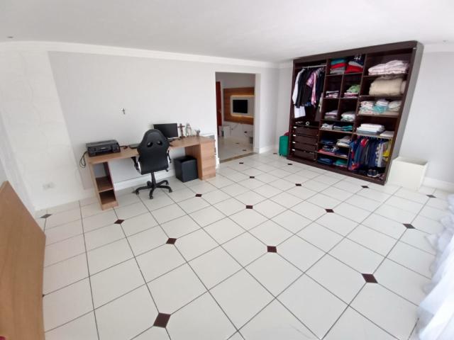 Casa para Venda em Jacareí - 4