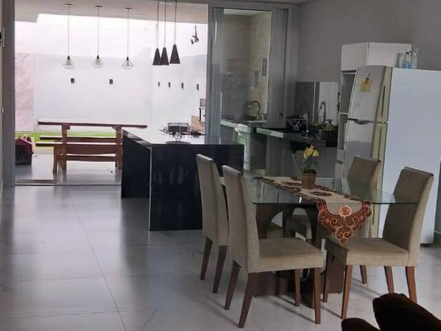 #22010 - Casa para Venda em Jacareí - SP
