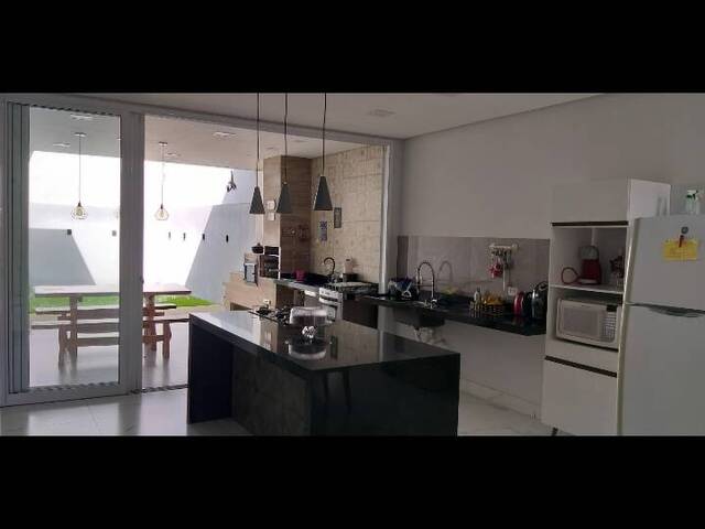 #22010 - Casa para Venda em Jacareí - SP