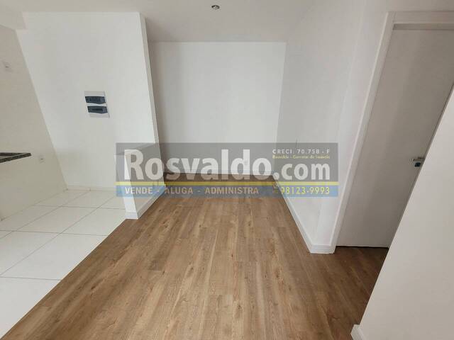 Venda em Condomínio Residencial Colinas do Paratehy - São José dos Campos