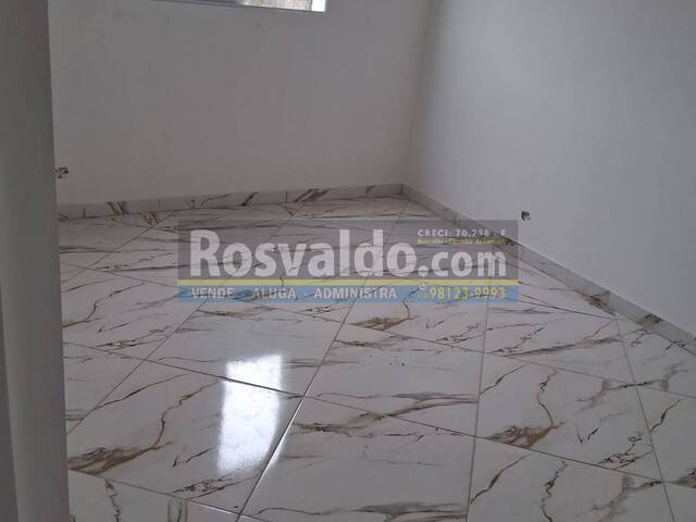 Sobrado para Venda em Jacareí - 4