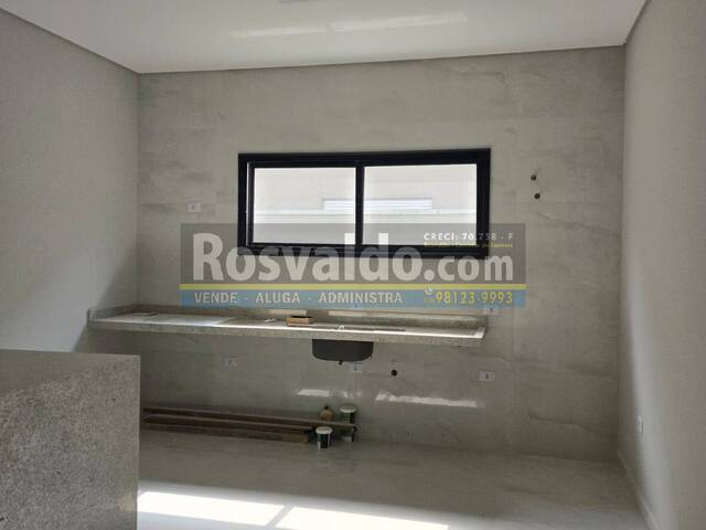 Sobrado em condomínio para Venda em Jacareí - 4