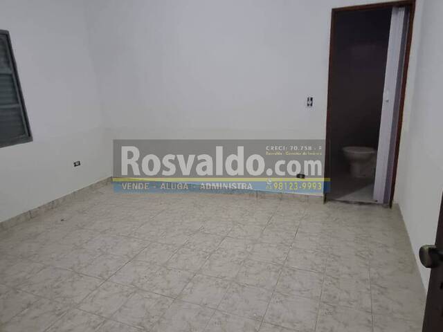 Casa para Venda em São José dos Campos - 4