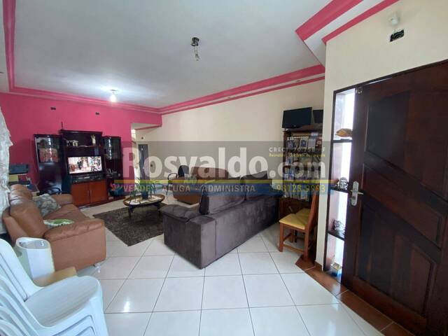 Sobrado para Venda em Jacareí - 4